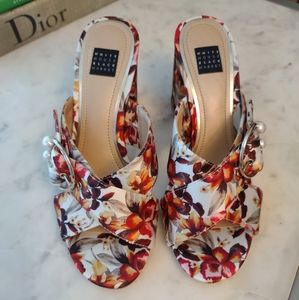 White House Black market floral crossband mules